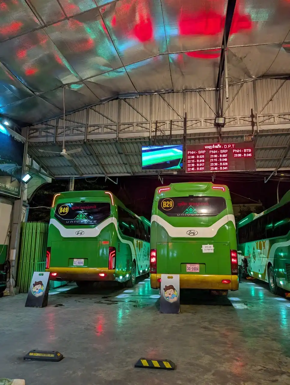 /phnom-penh/bus-siamriap3.jpg