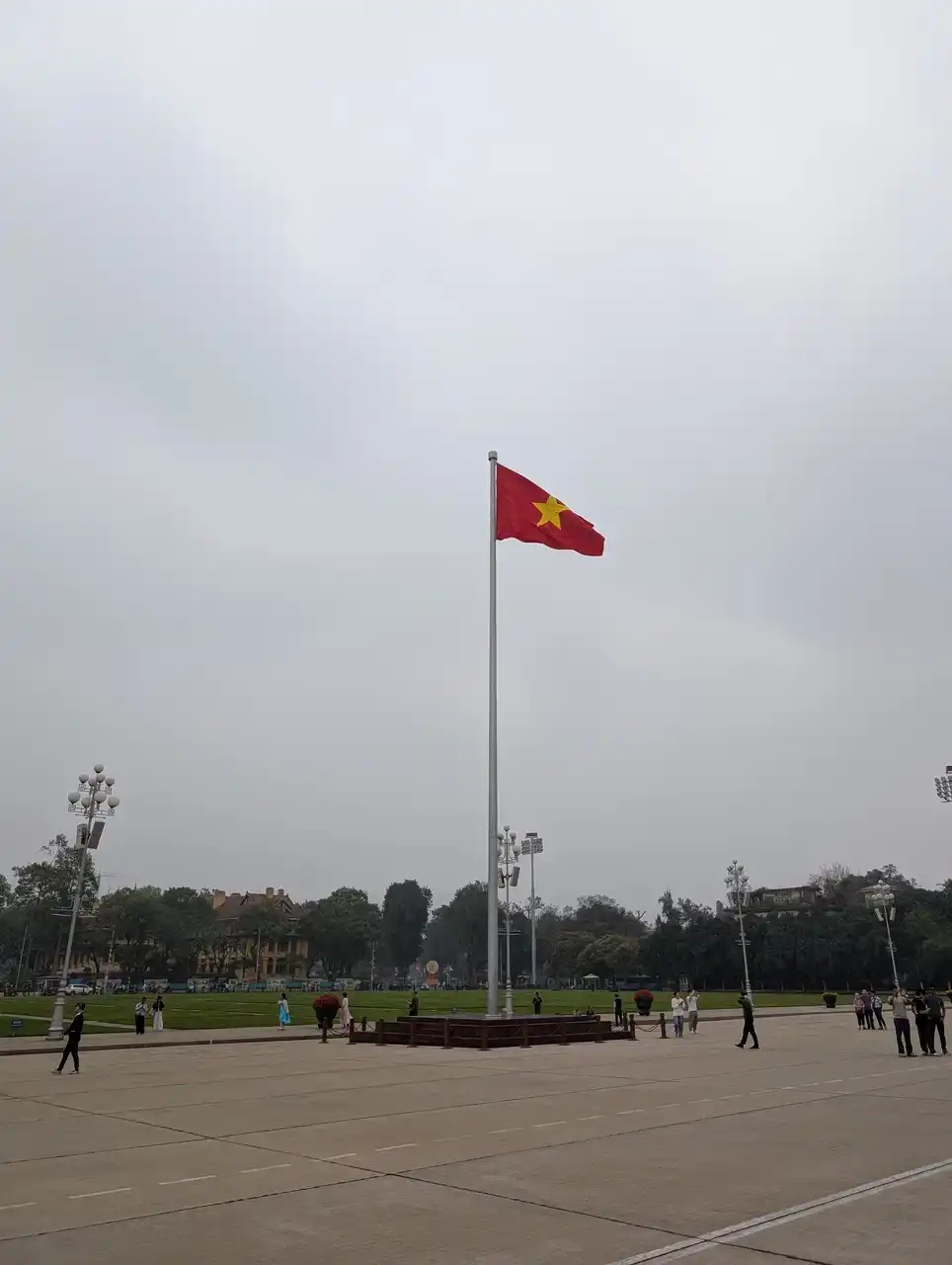 /hanoi/mausolei3.jpg