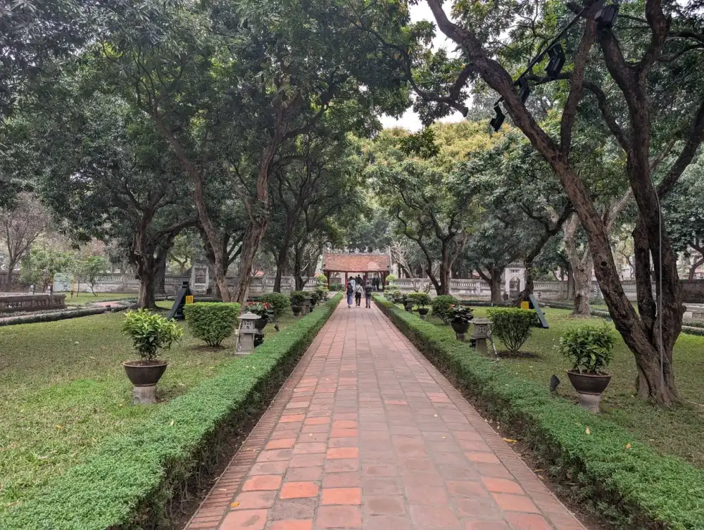 /hanoi/temple-literature2.jpg
