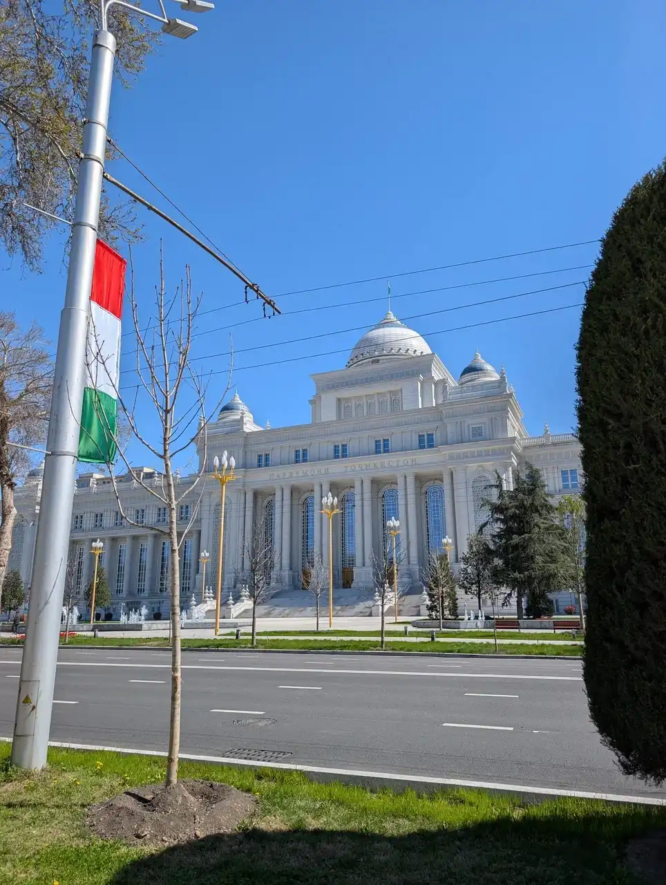 /dushanbe/parlament4.JPG