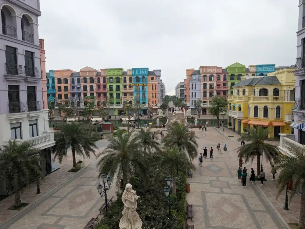 /hanoi/venice-grand-world3.jpg