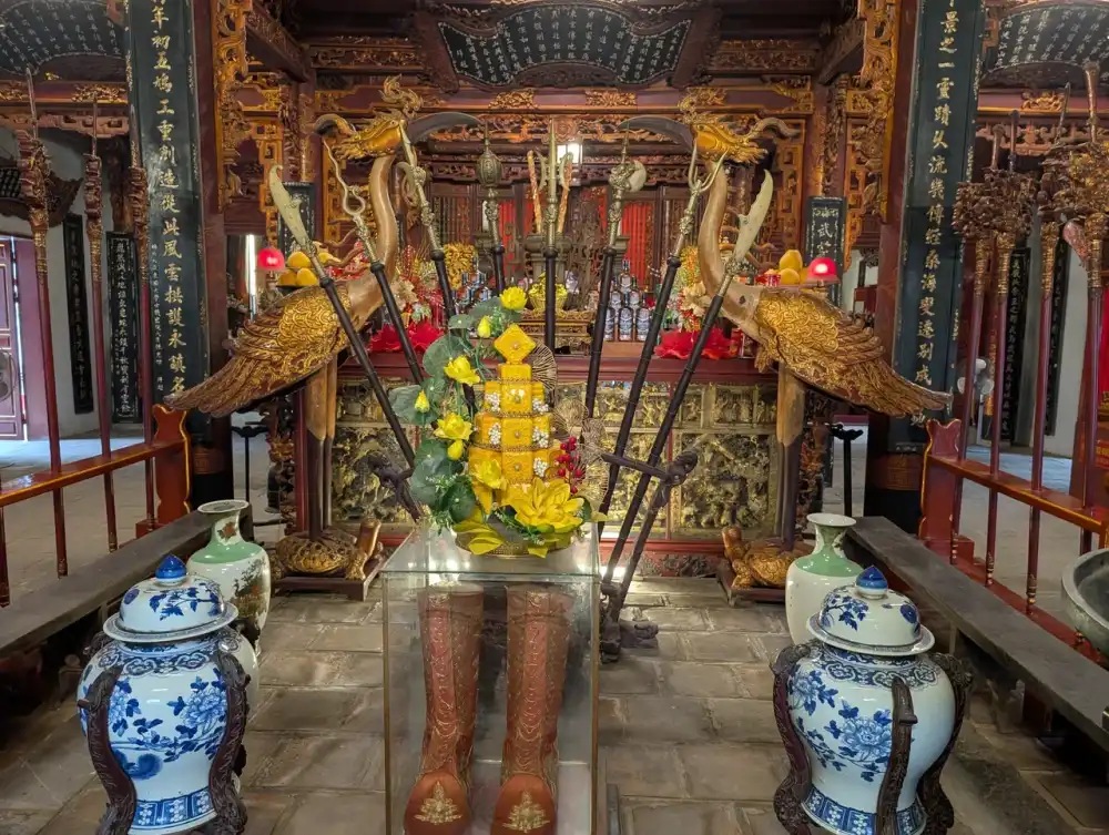 /hanoi/quan-thanh-temple4.jpg