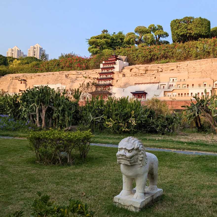 /shenzhen/chinese-folk-culture-village3.jpg