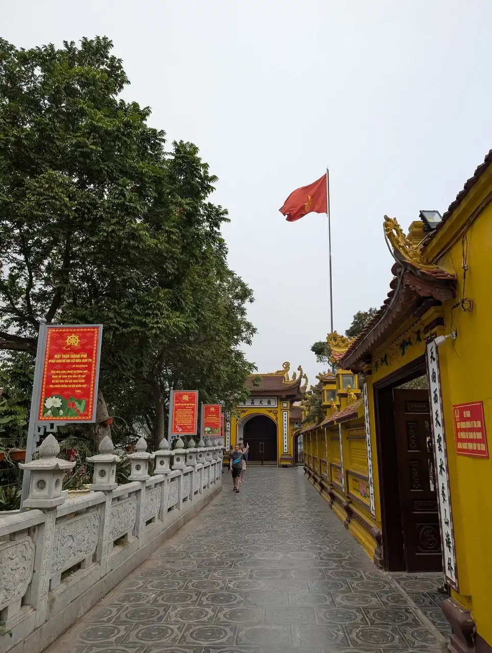 /hanoi/tran-quoc-pagoda6.jpg