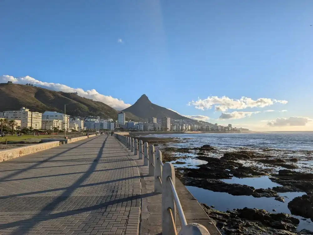 /cape-town/sea-point-promenade3.JPG