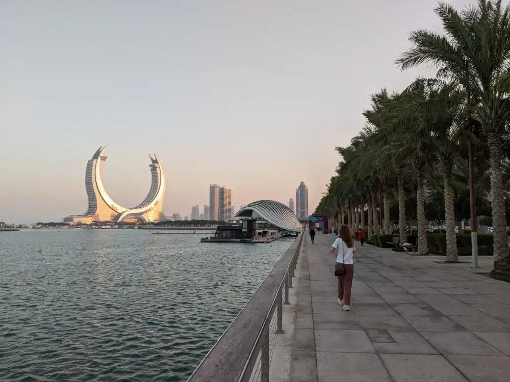 /doha/lusail-marina-corniche1.JPG