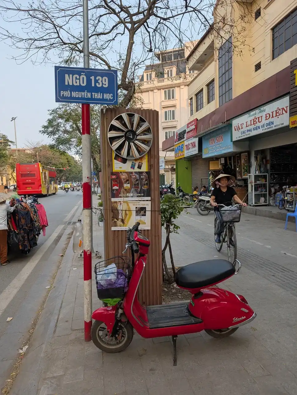 /hanoi/hanoi5.jpg