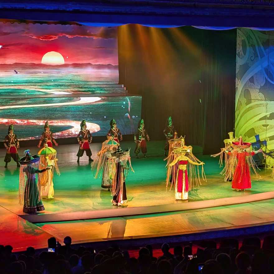 /shenzhen/chinese-folk-culture-village7.jpg
