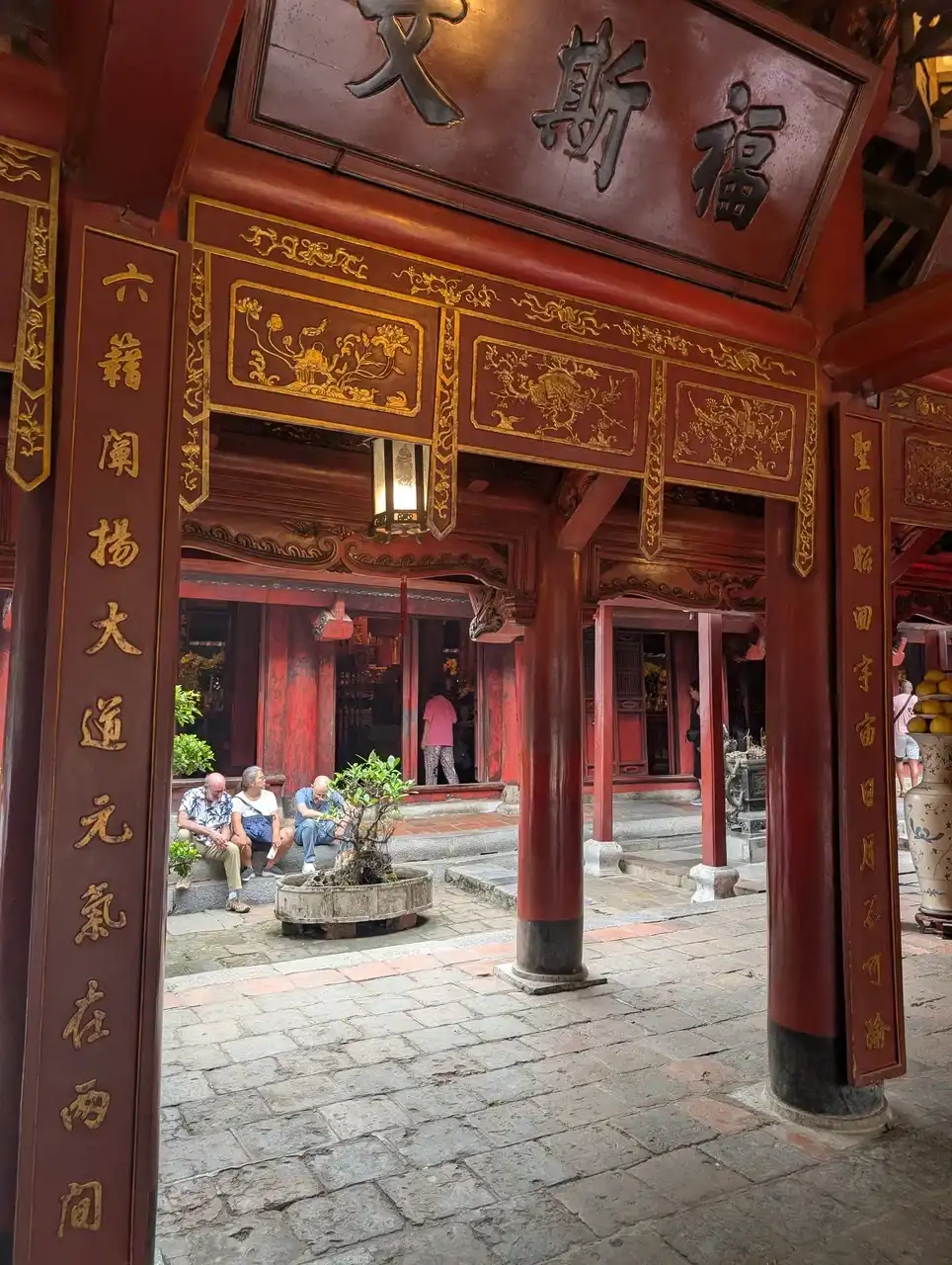/hanoi/temple-literature7.jpg