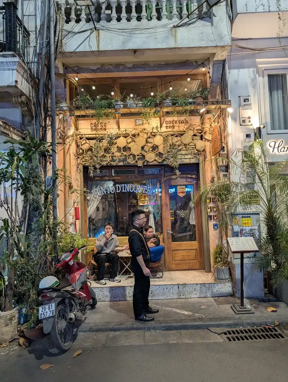 /hanoi/hanoi9.jpg