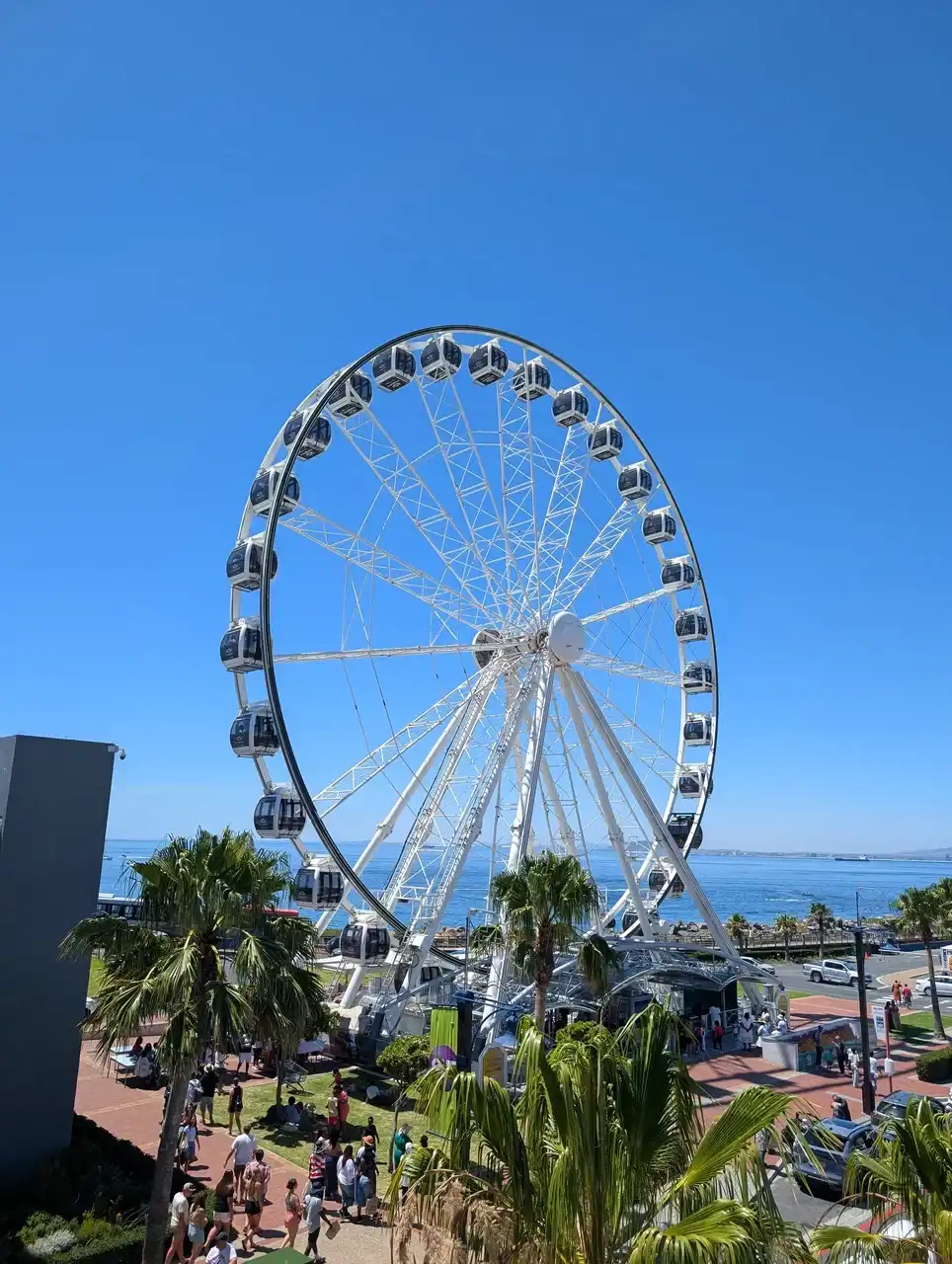 /cape-town/cape-wheel2.JPG