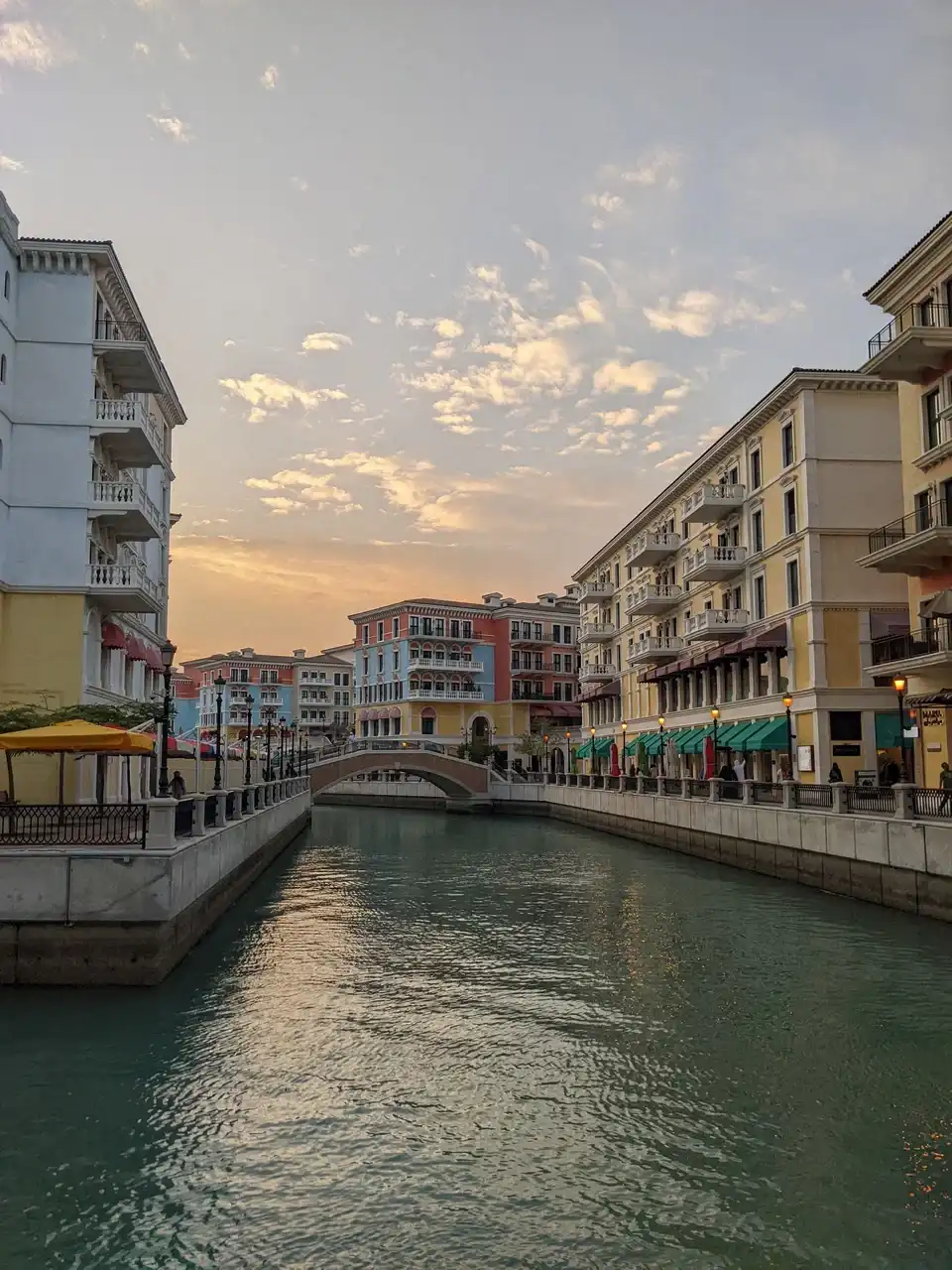 /doha/qanat-quartier4.JPG