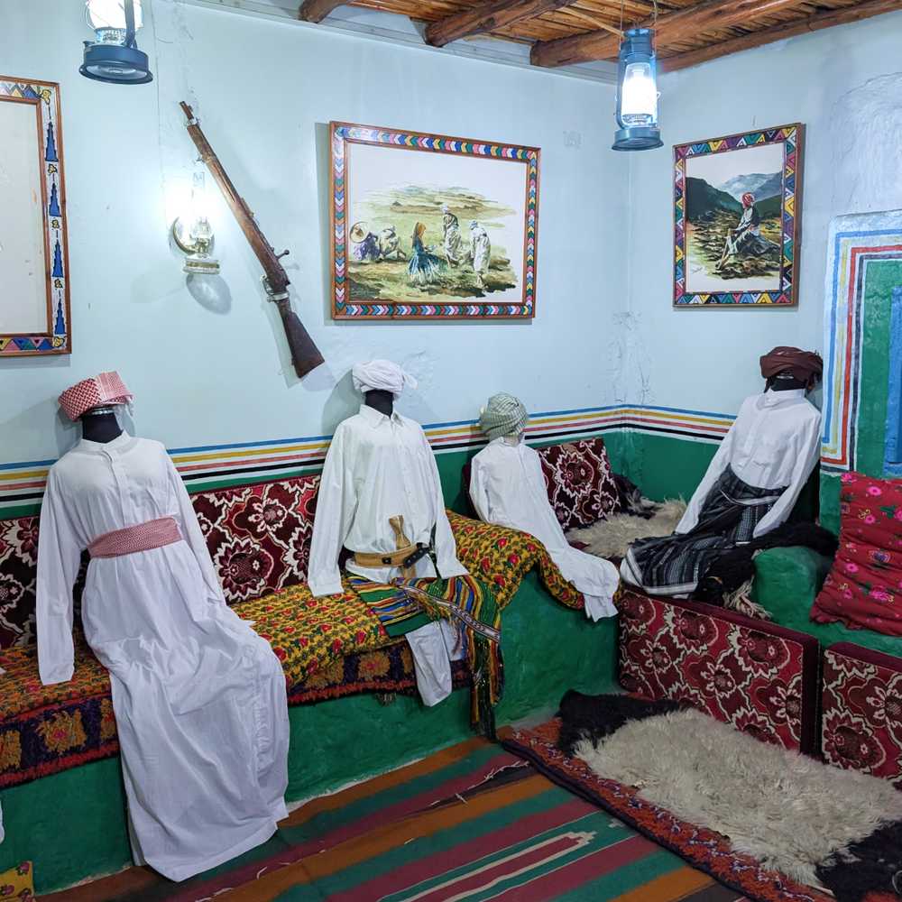 /jeddah/al-taybat-museum3.jpg